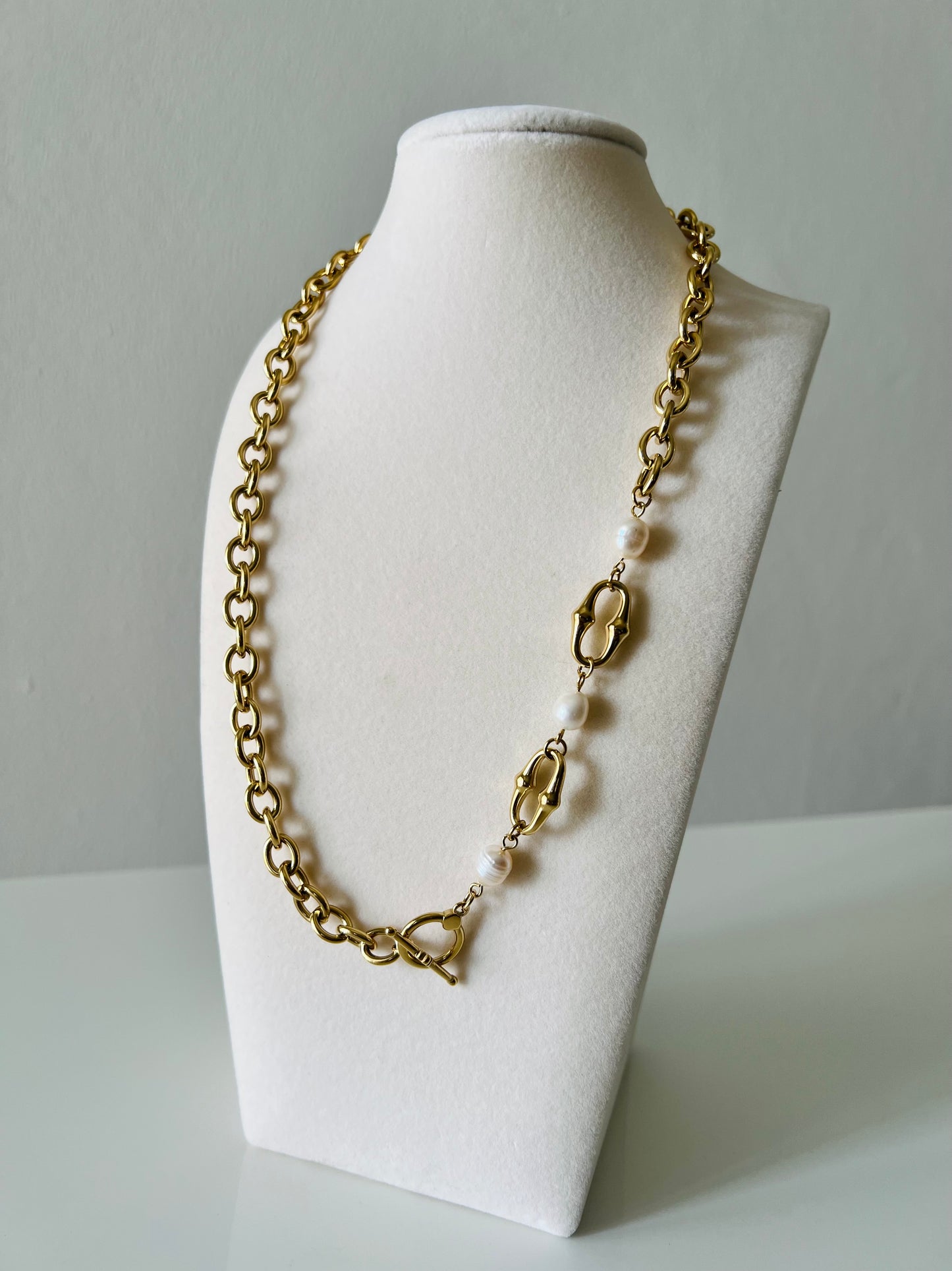 Golden Pearl Necklace