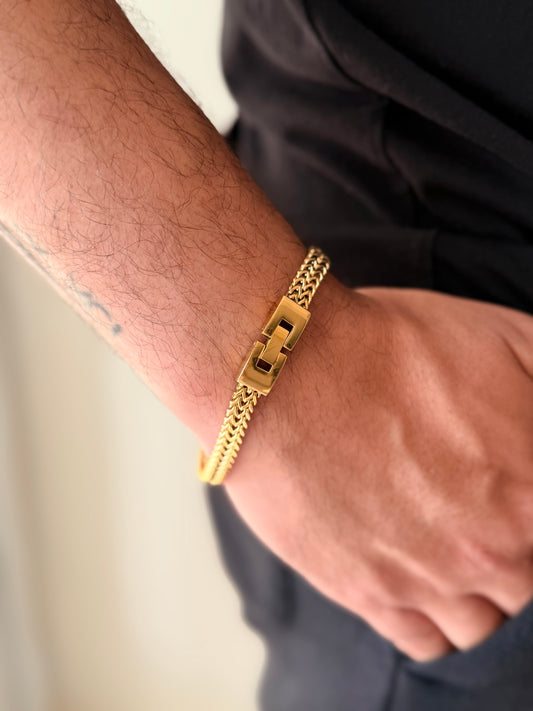 Modern Gold Mesh Bracelet
